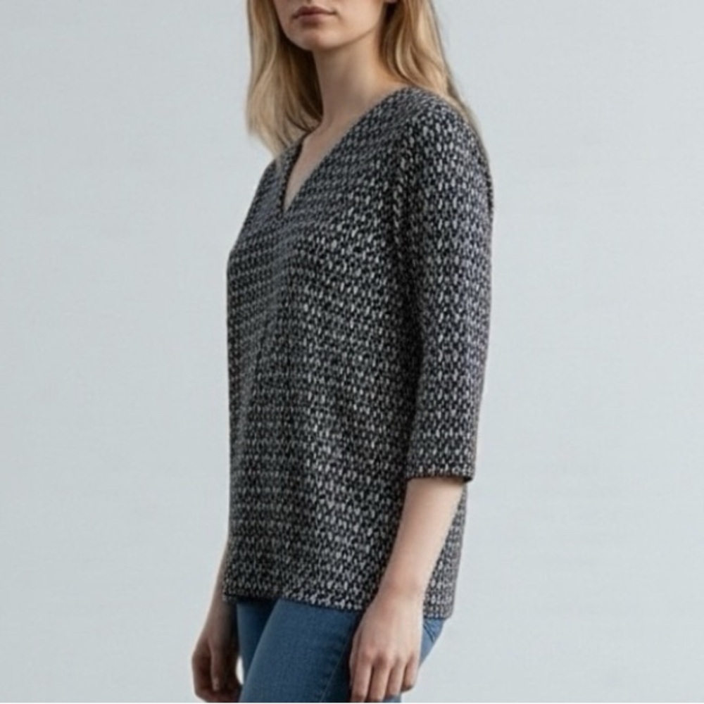 L.L. Bean Navy White Supima Cotton Patterned VNeck 3/4 sleeve Top, 1X 2 for $30
